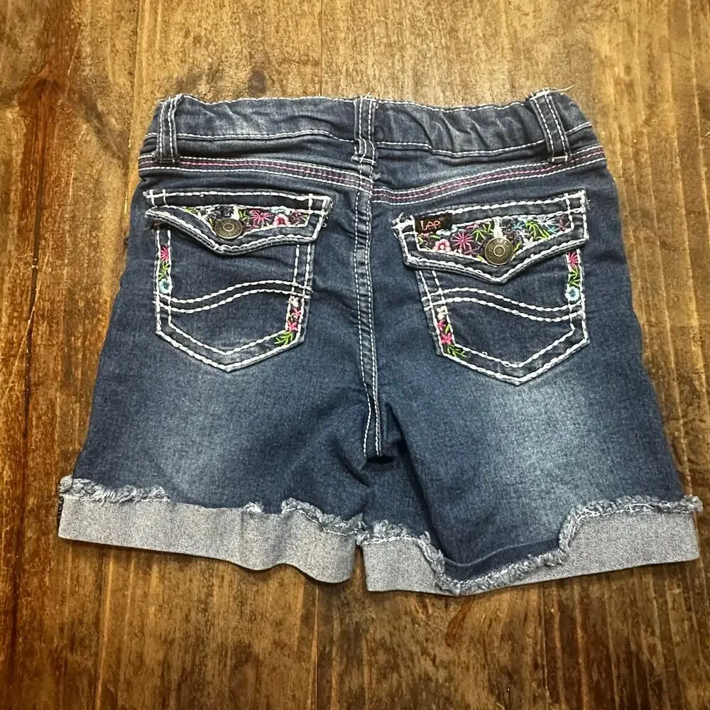 Lee Denim Shorts sz 6x Jeans shorts with embroidery